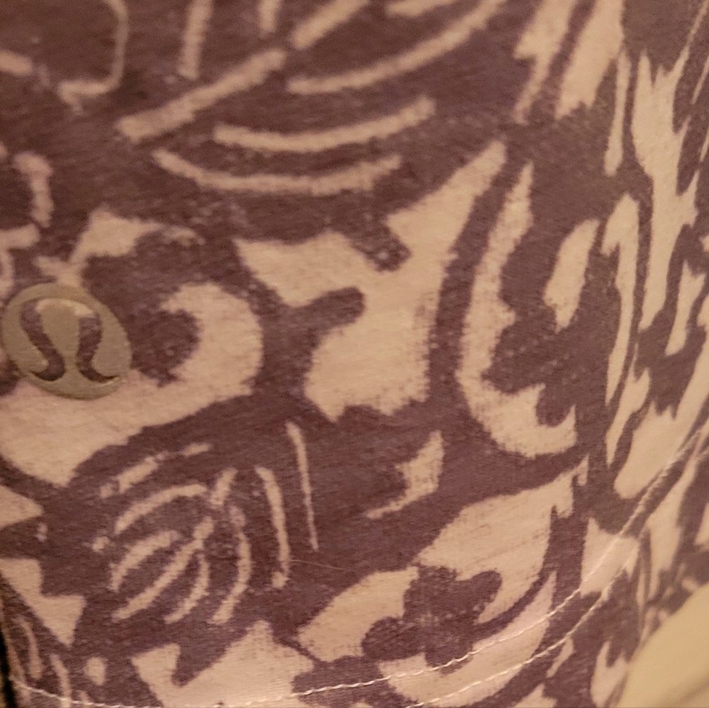 Lululemon top - Picture 2 of 3